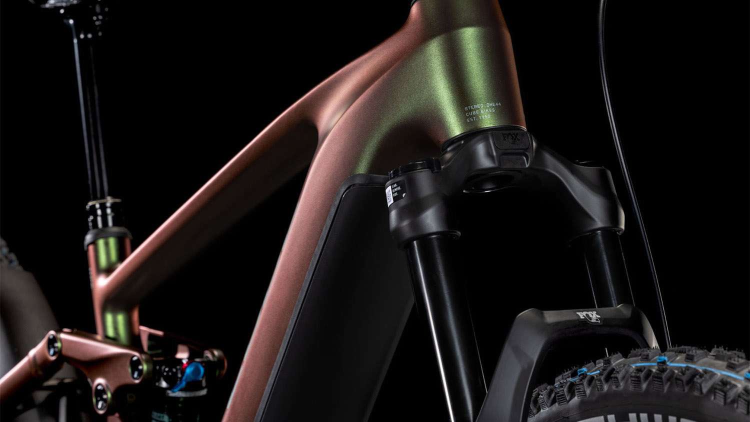 Cube Stereo Hybrid ONE77 HPC AT 800 carbon´n´gold - VELOCONECT