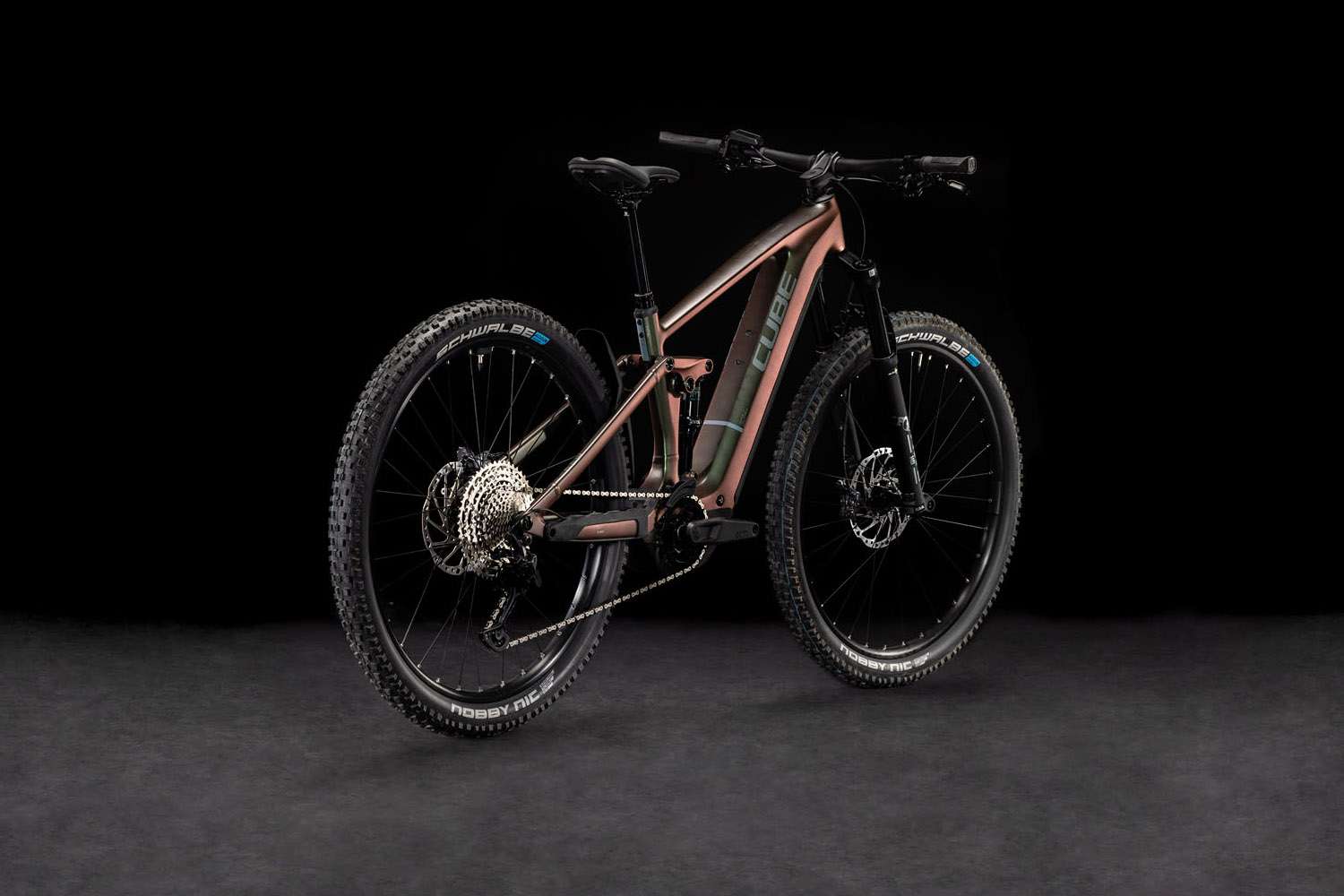 Cube Stereo Hybrid ONE77 HPC AT 800 carbon´n´gold - VELOCONECT