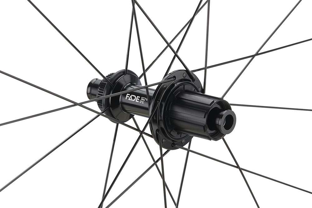 Newmen Advanced A.50 CL FADE R 28" Shimano Carbon Laufradsatz Newmen